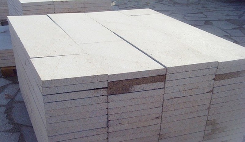 TUĞLALAR Ve DOĞAL TAŞLAR